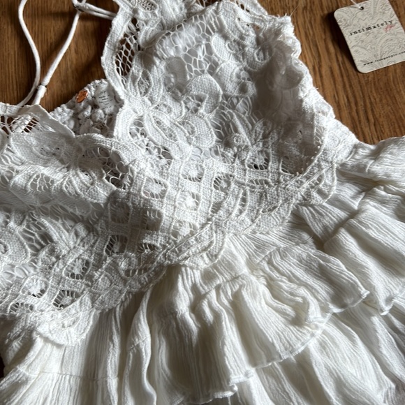 Free People Adella Cami Top Small NWT White NWT - Picture 4 of 12